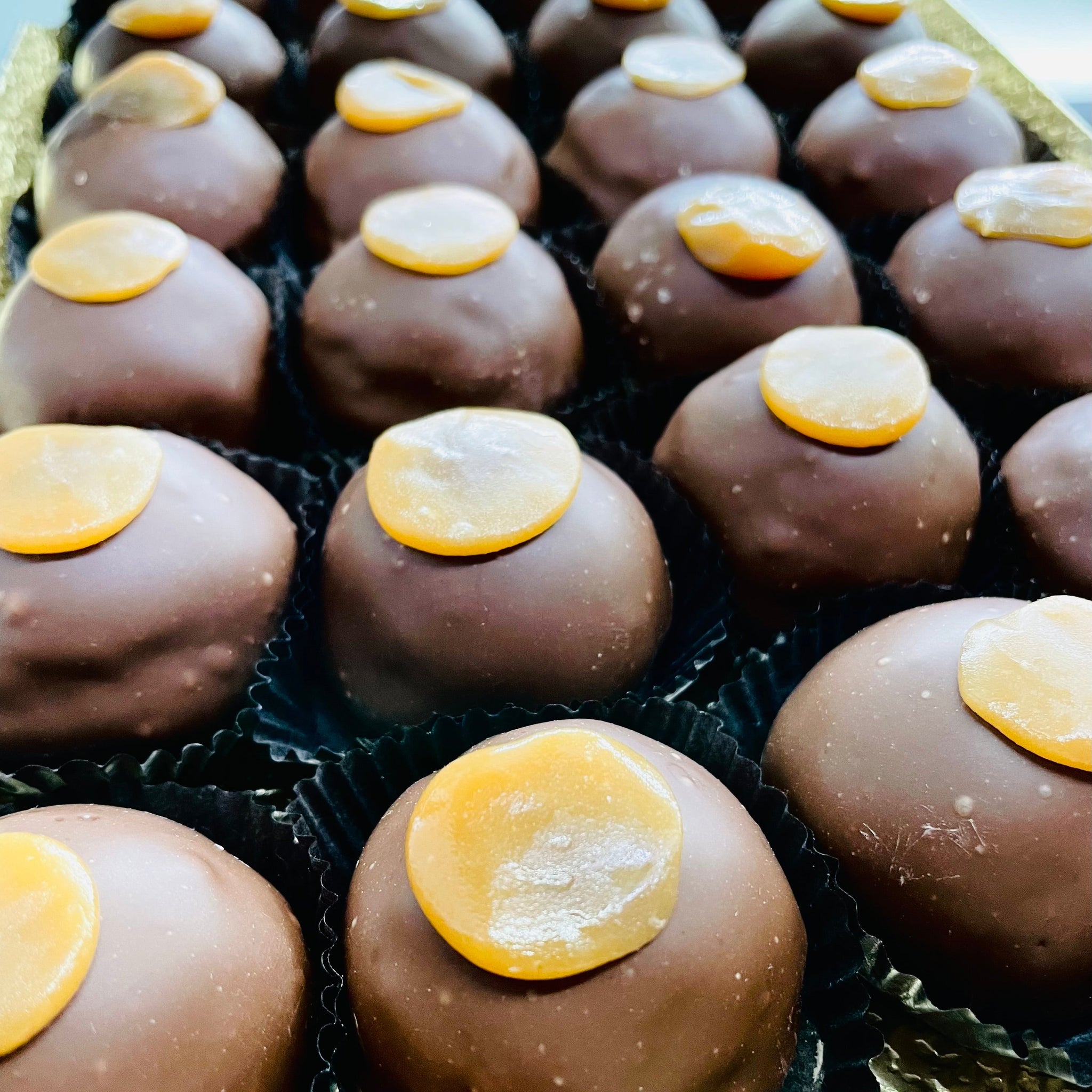 Large Classic Caramel Truffle